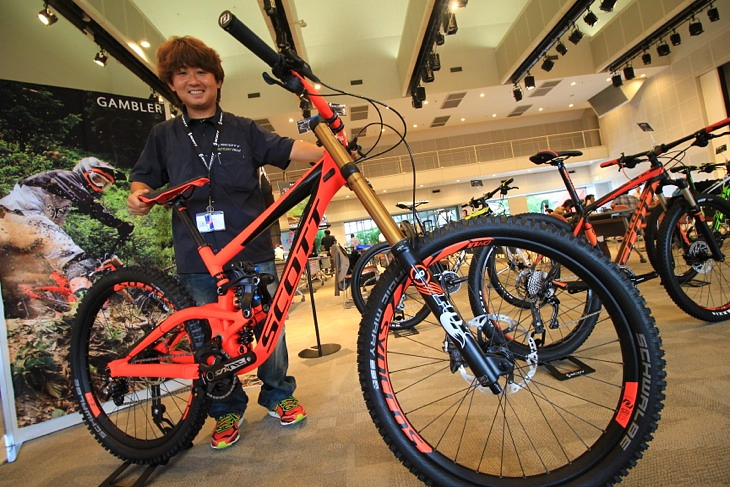クールでスタイリッシュなバイクが勢揃い スコットの2015年モデル発表